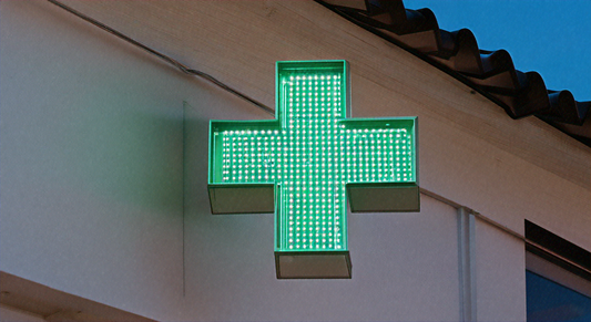 Visibilité, modernité, efficacité : ce que dit votre croix lumineuse à vos clients